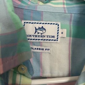 Southern Tide Button Down